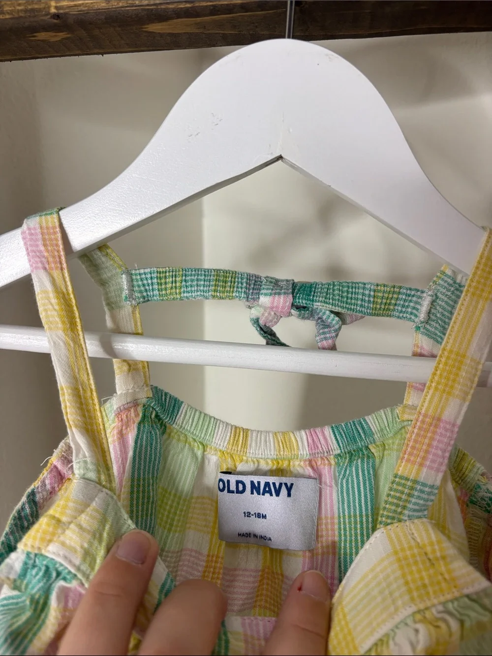 Old Navy lightweight pastel